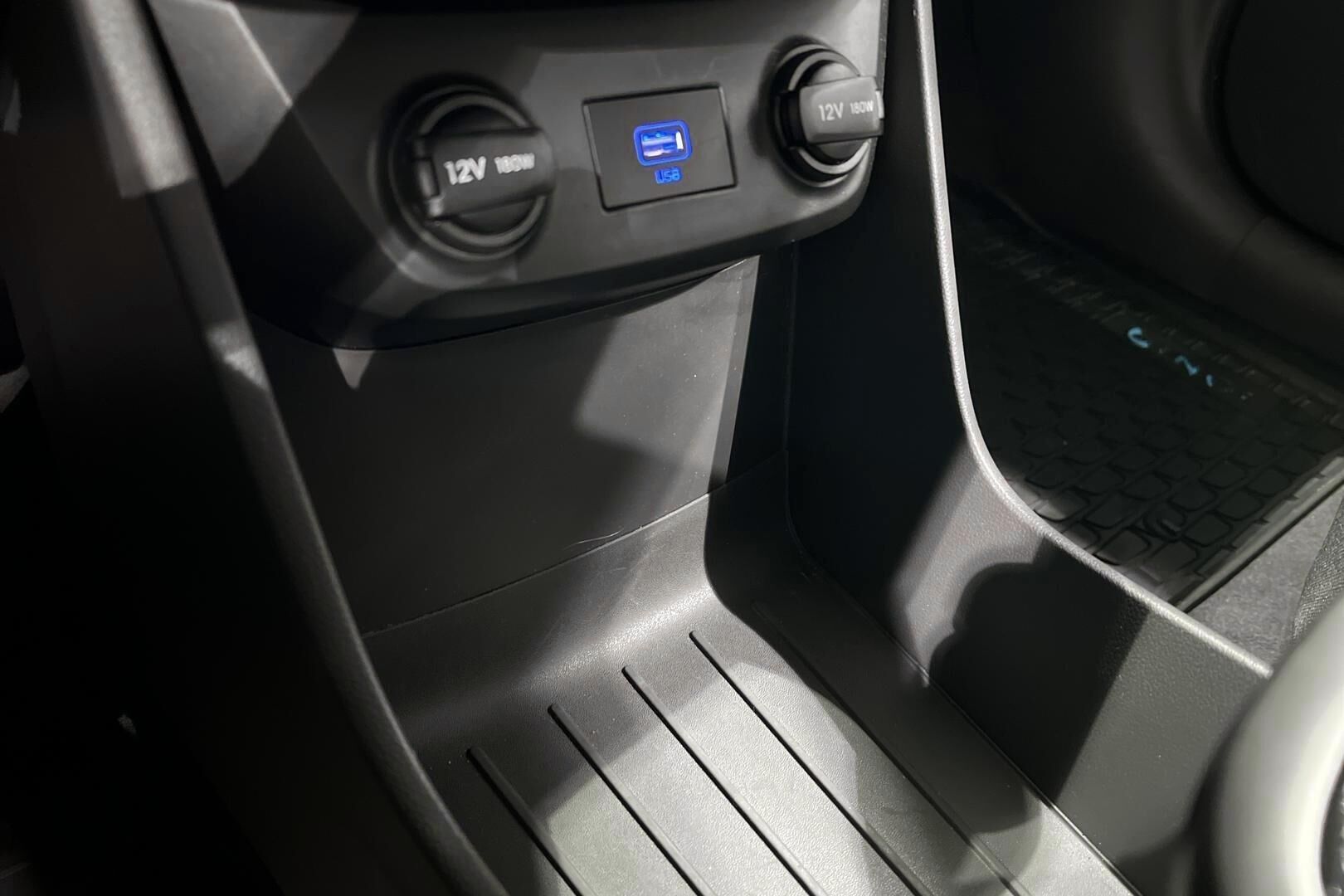 Hyundai IONIQ electric iso kuva 18