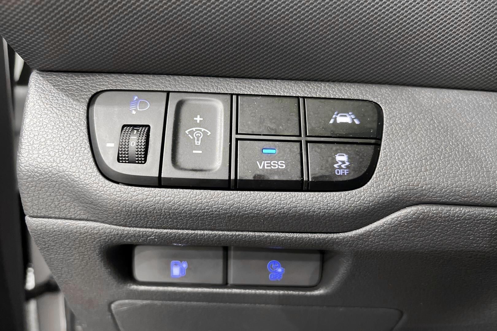 Hyundai IONIQ electric iso kuva 24
