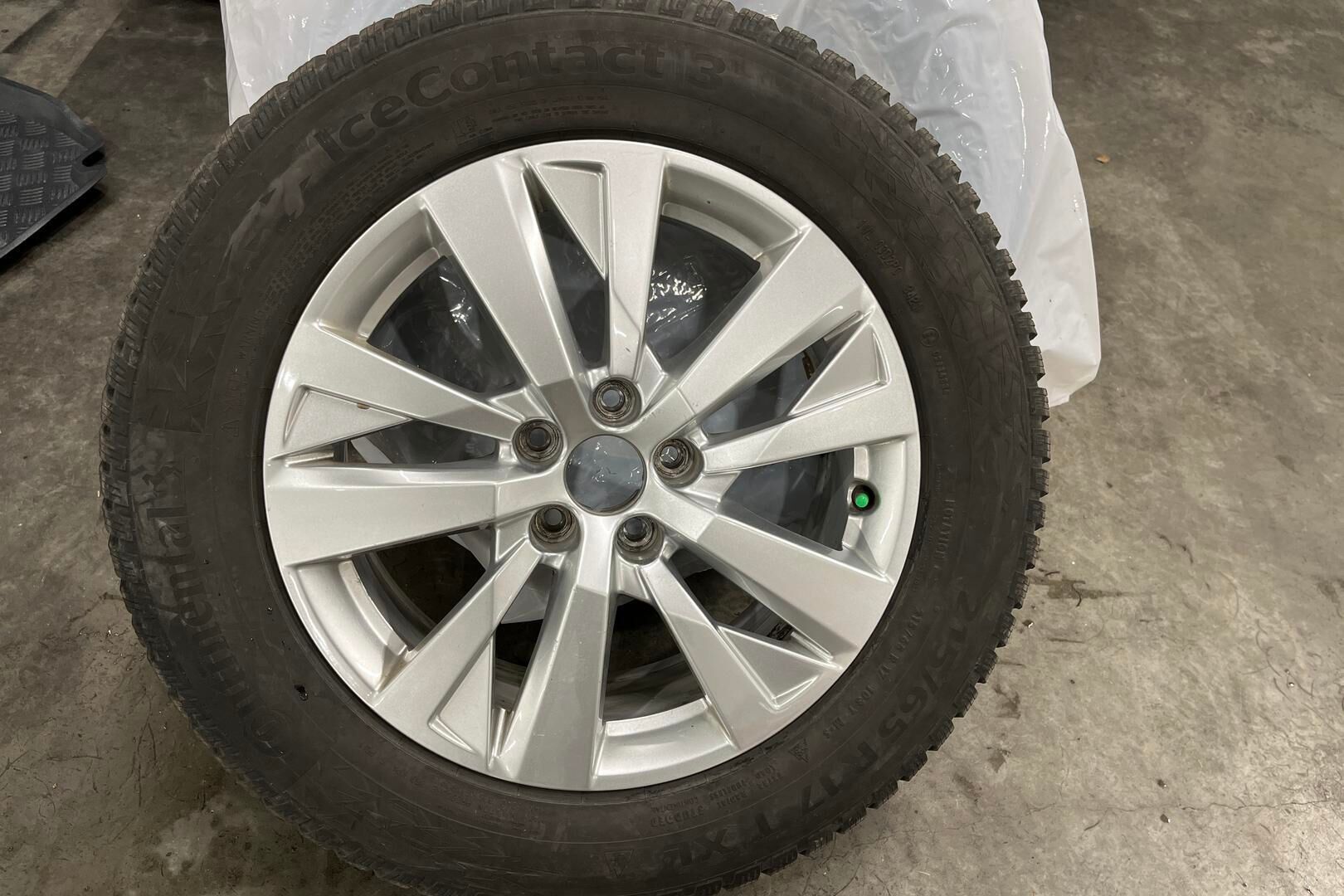 Peugeot 3008 iso kuva 14