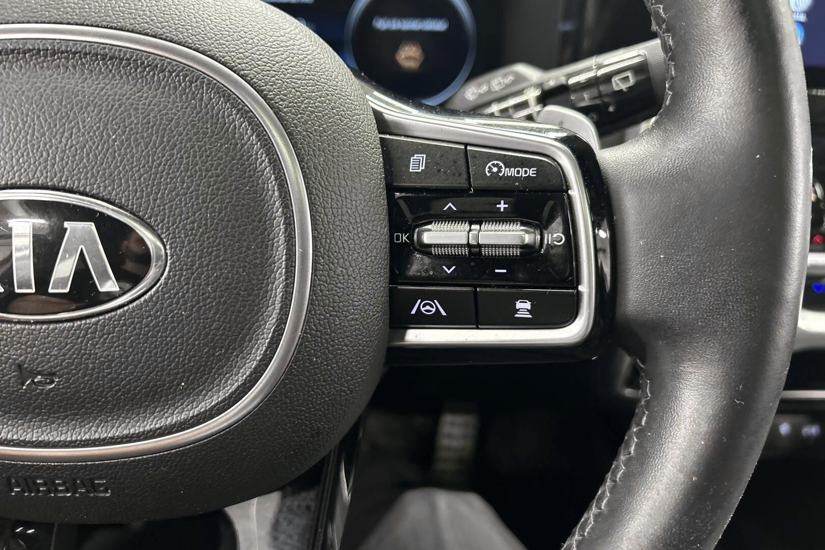 Kia Sorento iso kuva 15