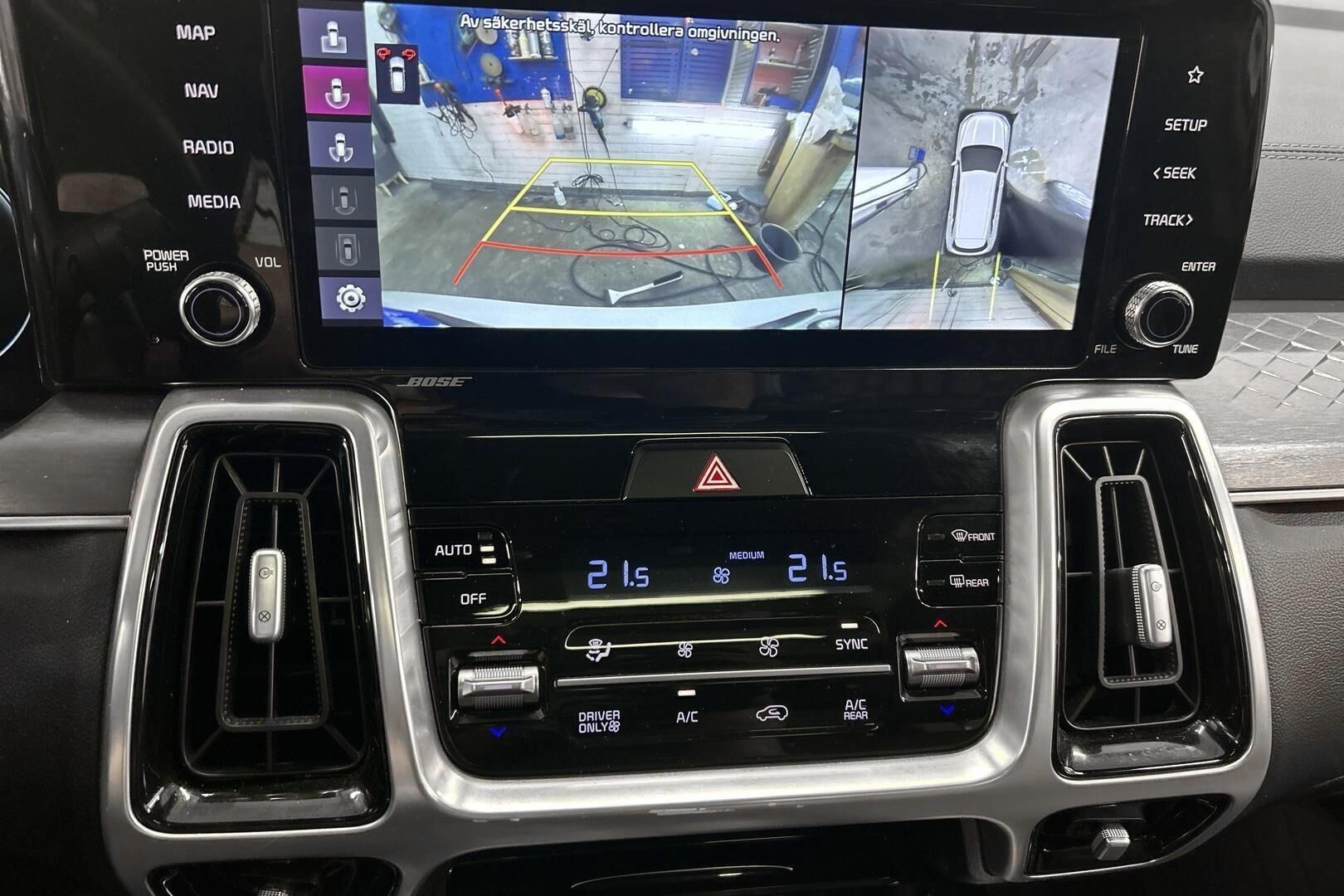 Kia Sorento iso kuva 17