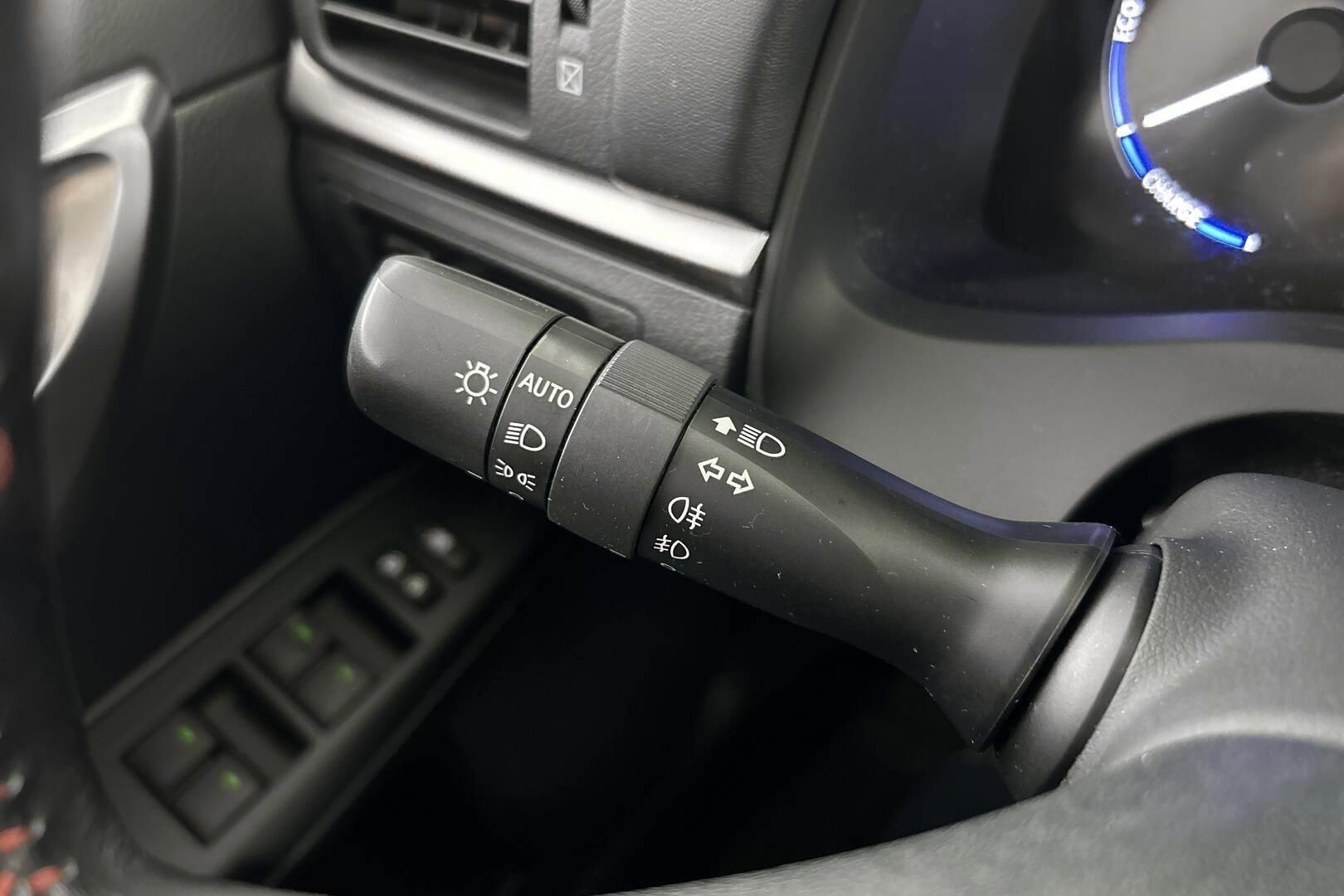 Lexus CT iso kuva 4