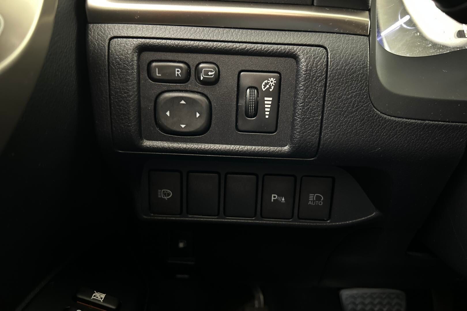 Lexus CT iso kuva 6