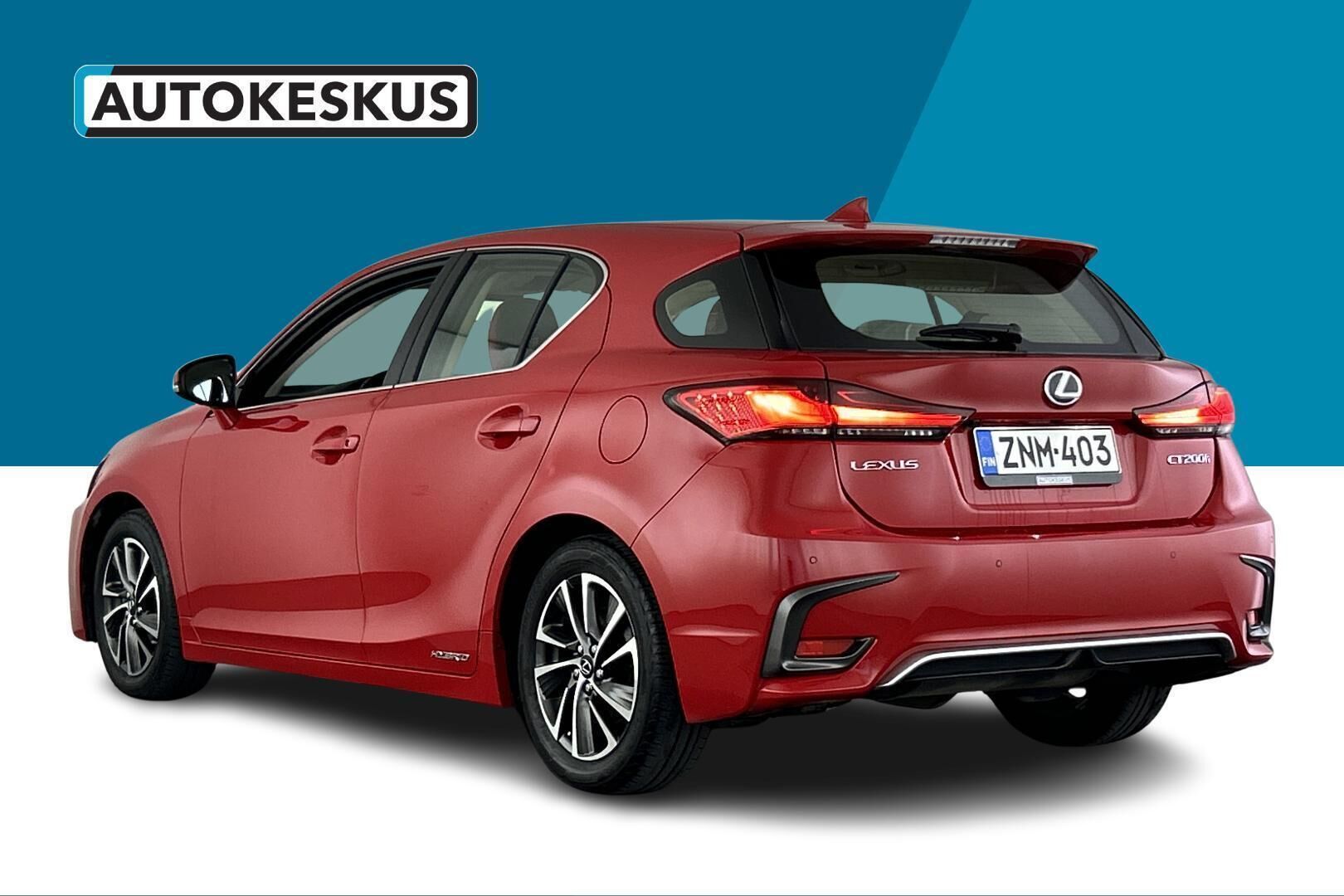 Lexus CT iso kuva 13