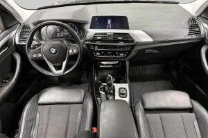 BMW X3 esikatselu 16
