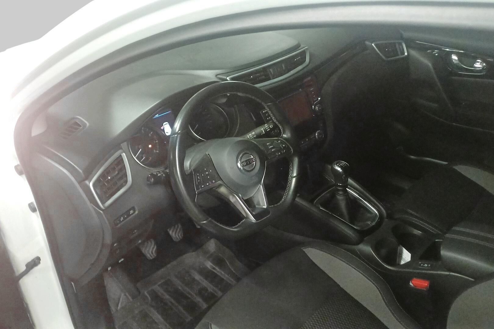 Nissan Qashqai iso kuva 2