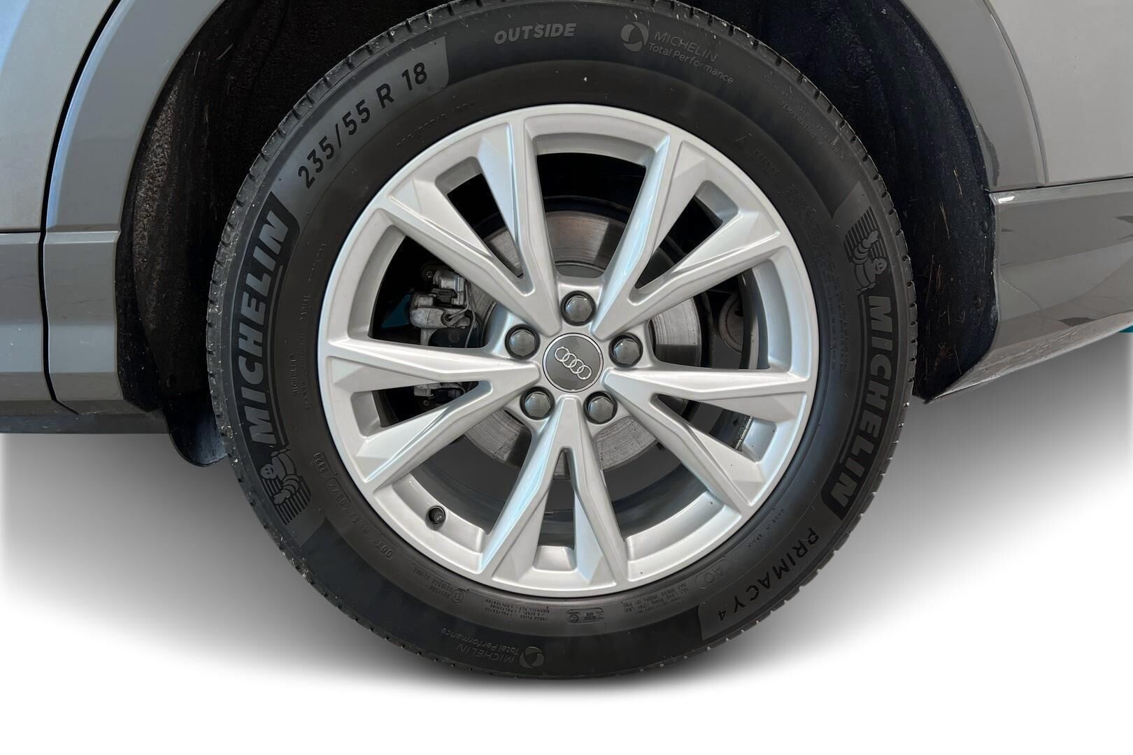 Audi Q3 iso kuva 13