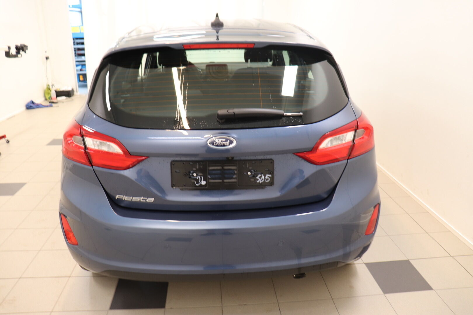 Ford Fiesta iso kuva 3