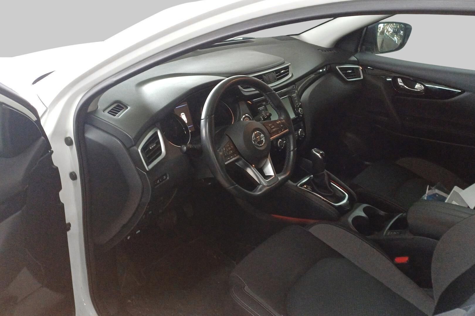 Nissan Qashqai iso kuva 2