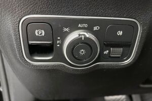 Mercedes-Benz GLB esikatselu 18