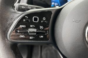 Mercedes-Benz GLB esikatselu 19