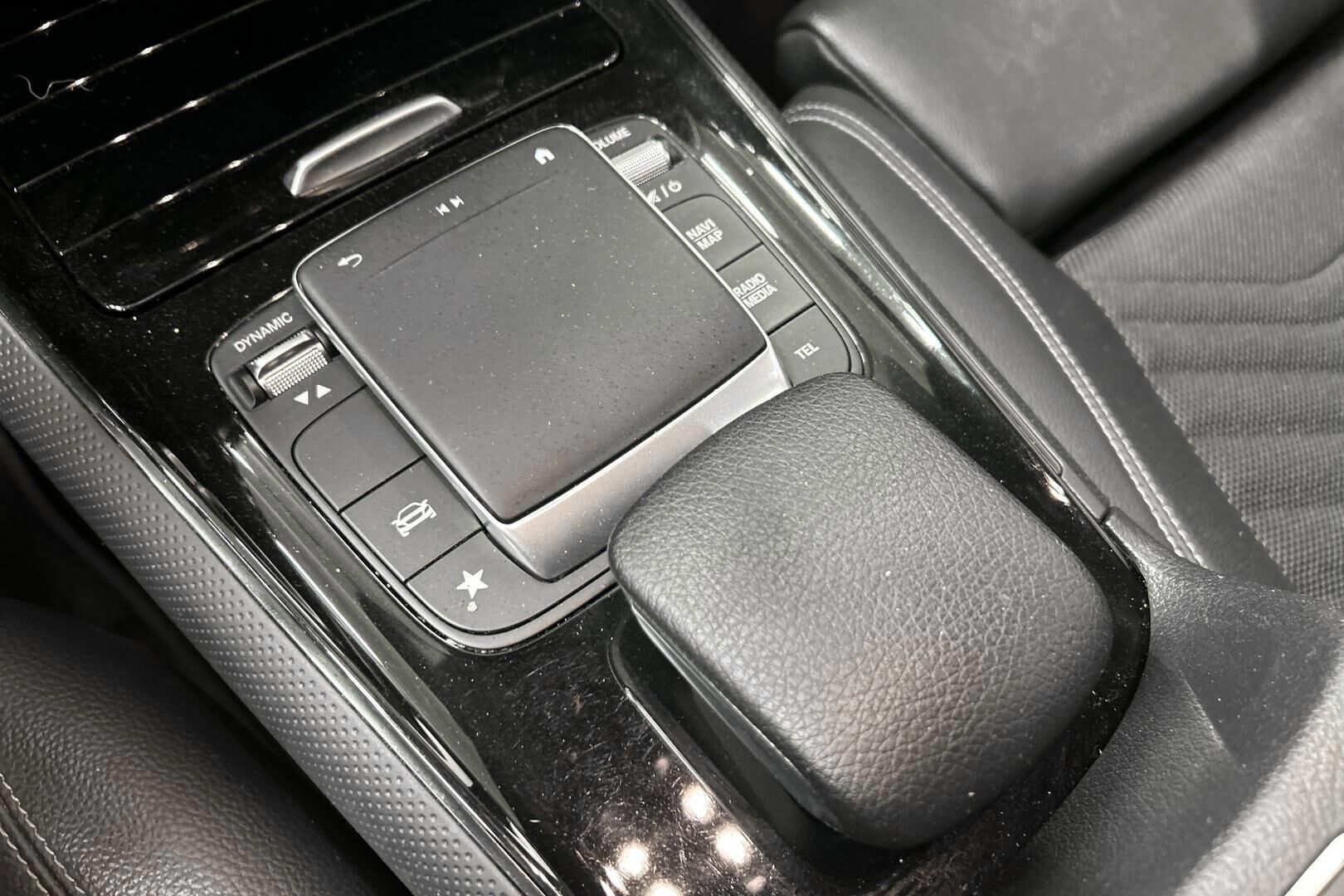 Mercedes-Benz GLB iso kuva 9