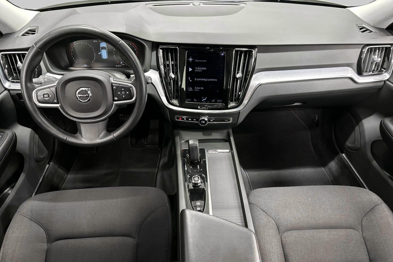 Volvo V60 iso kuva 11