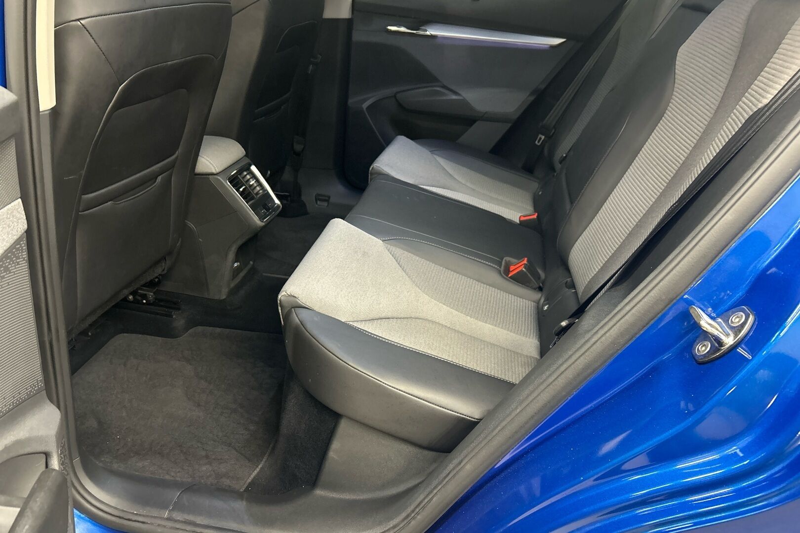 Skoda Enyaq iso kuva 8