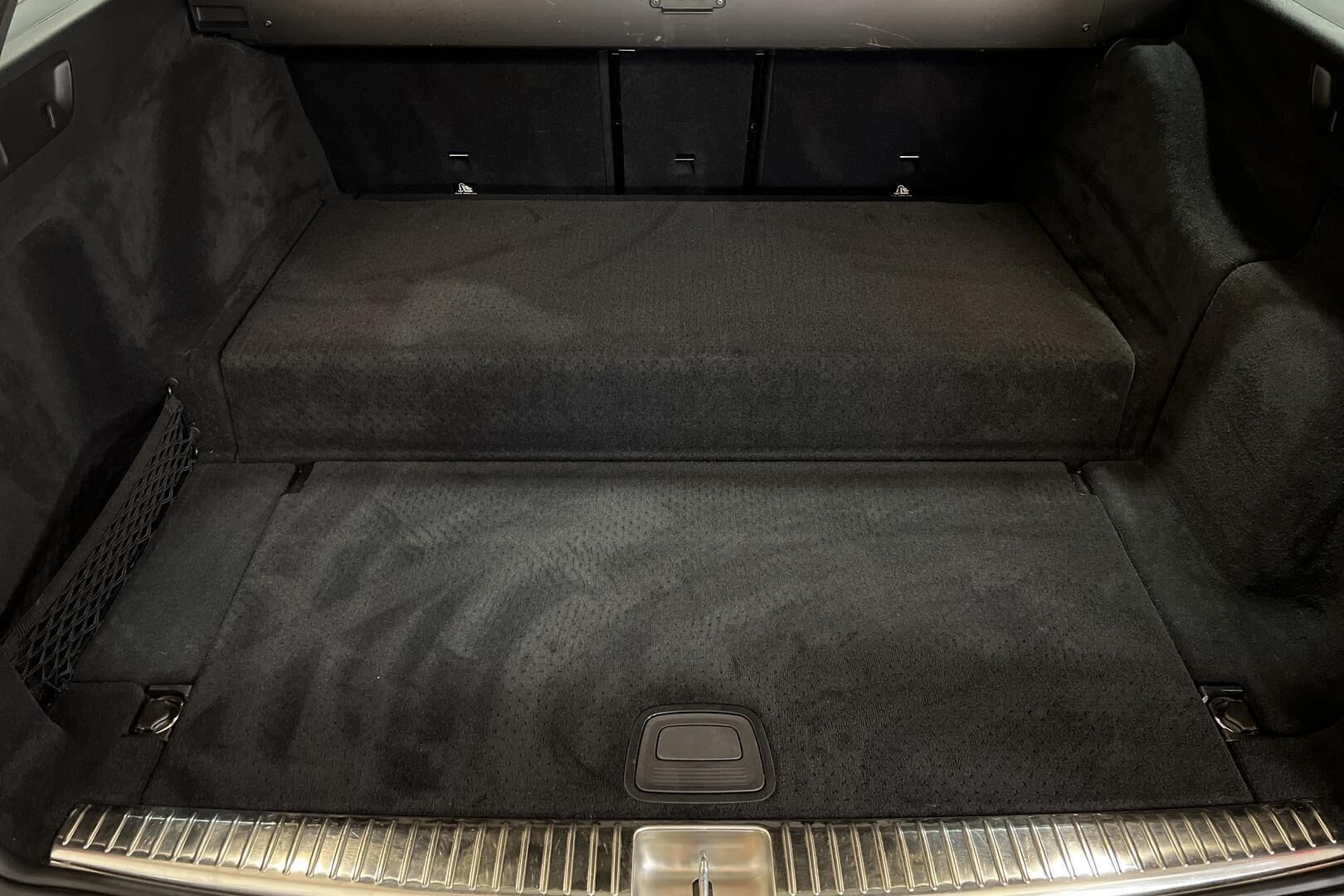 Mercedes-Benz E iso kuva 11