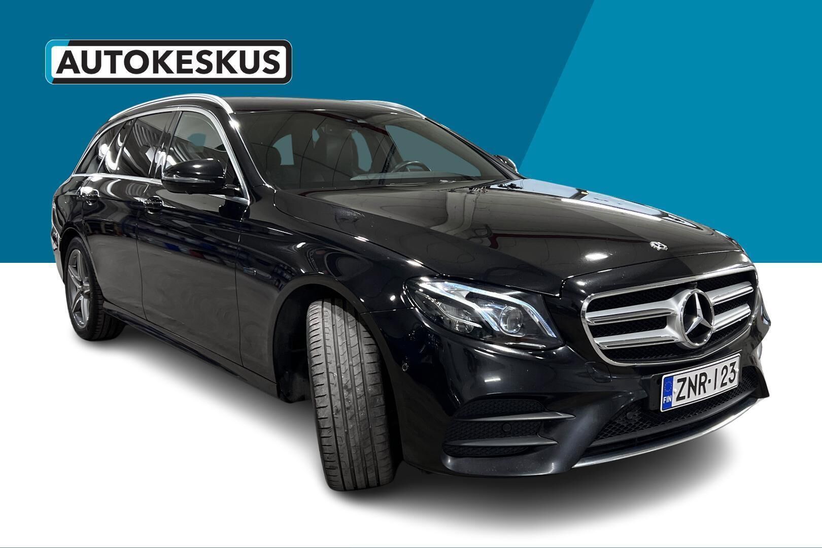 Mercedes-Benz E iso kuva 3