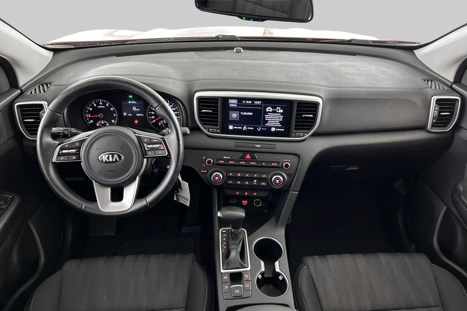 Kia Sportage iso kuva 10