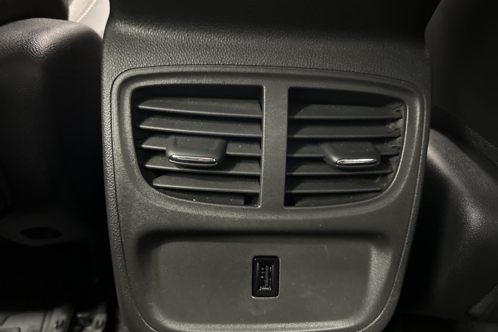 Opel Grandland X iso kuva 17