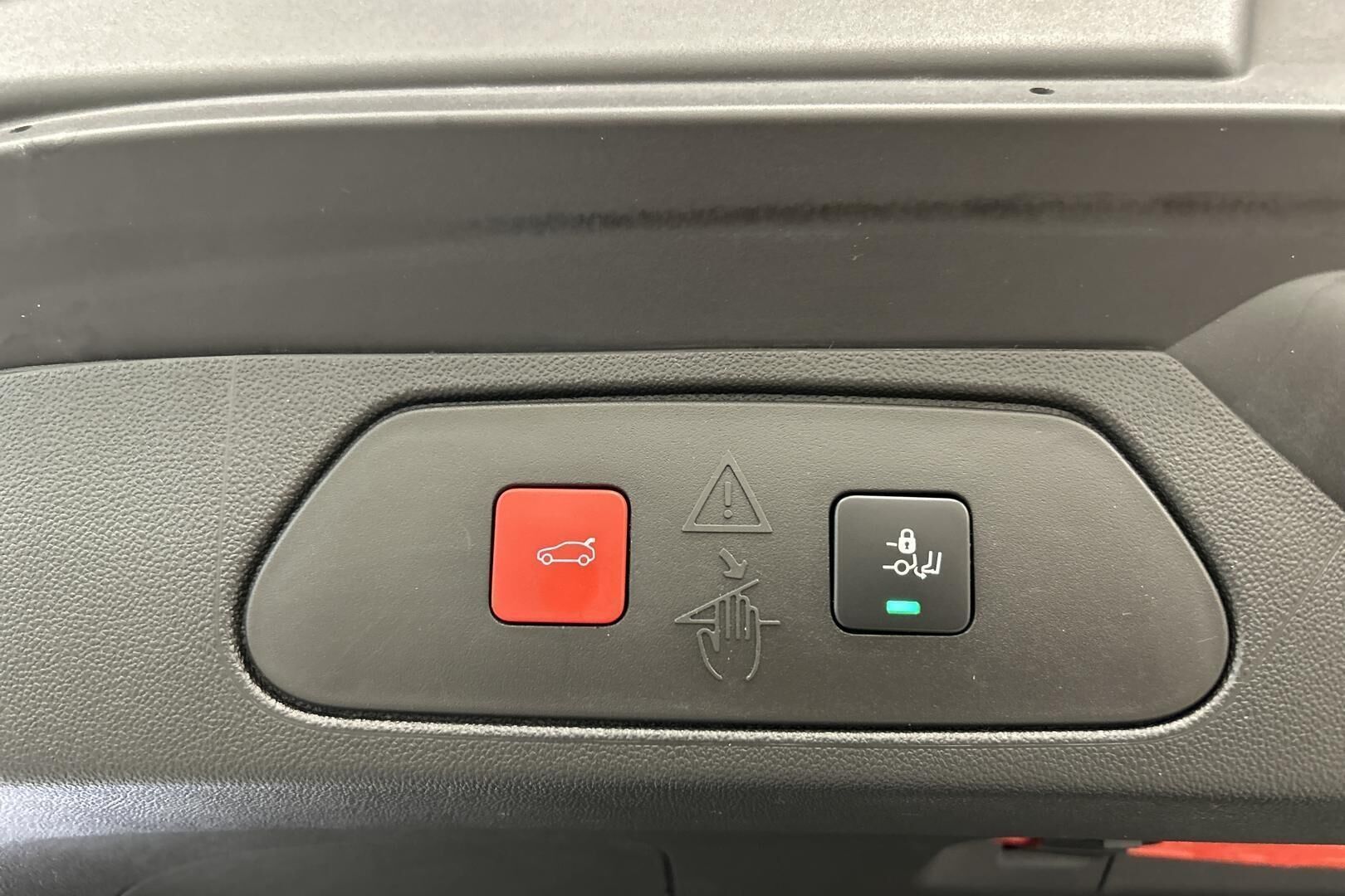 Opel Grandland X iso kuva 34