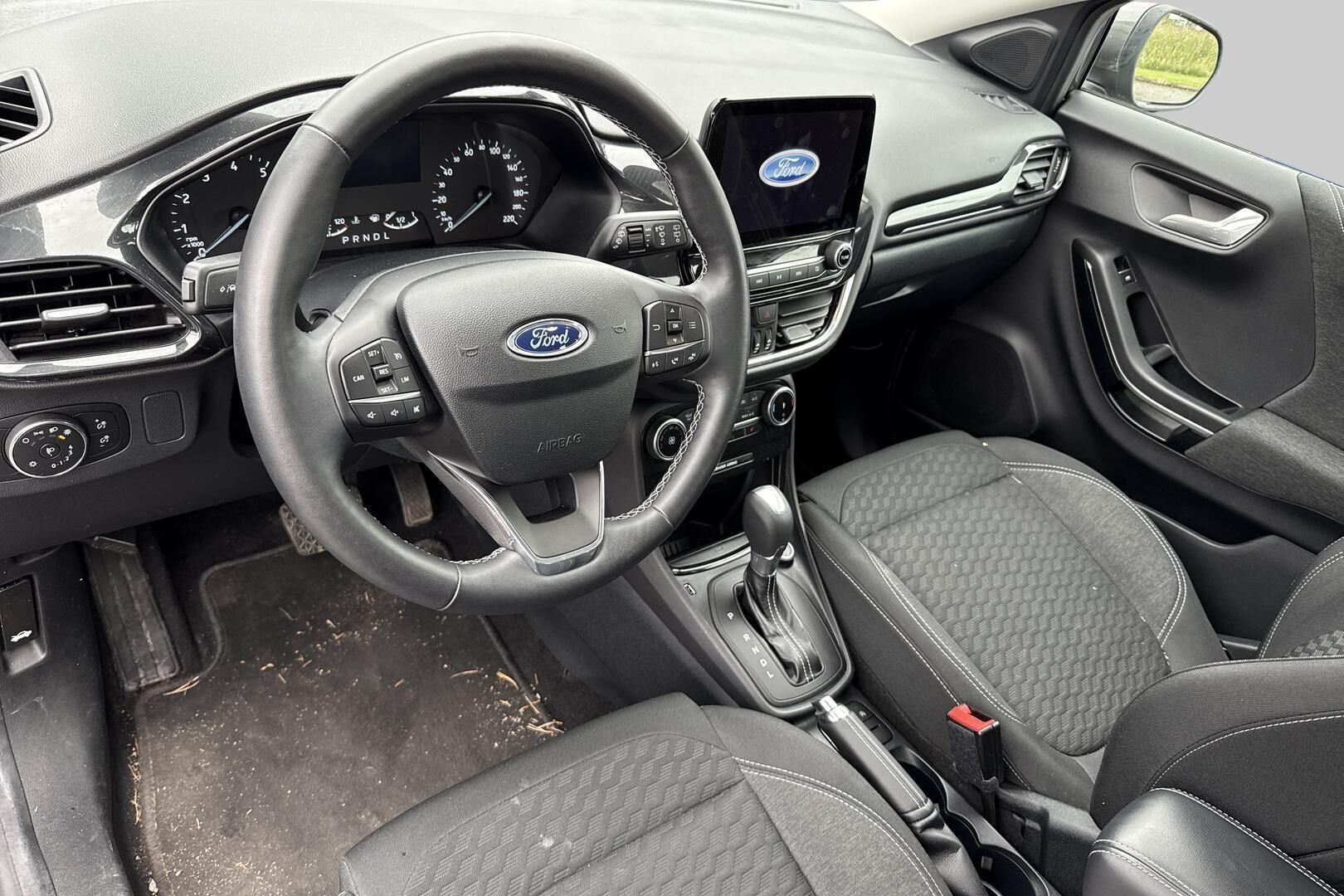 Ford Puma iso kuva 2