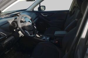 Subaru Forester esikatselu 2