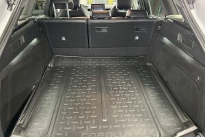 Toyota Corolla esikatselu 10