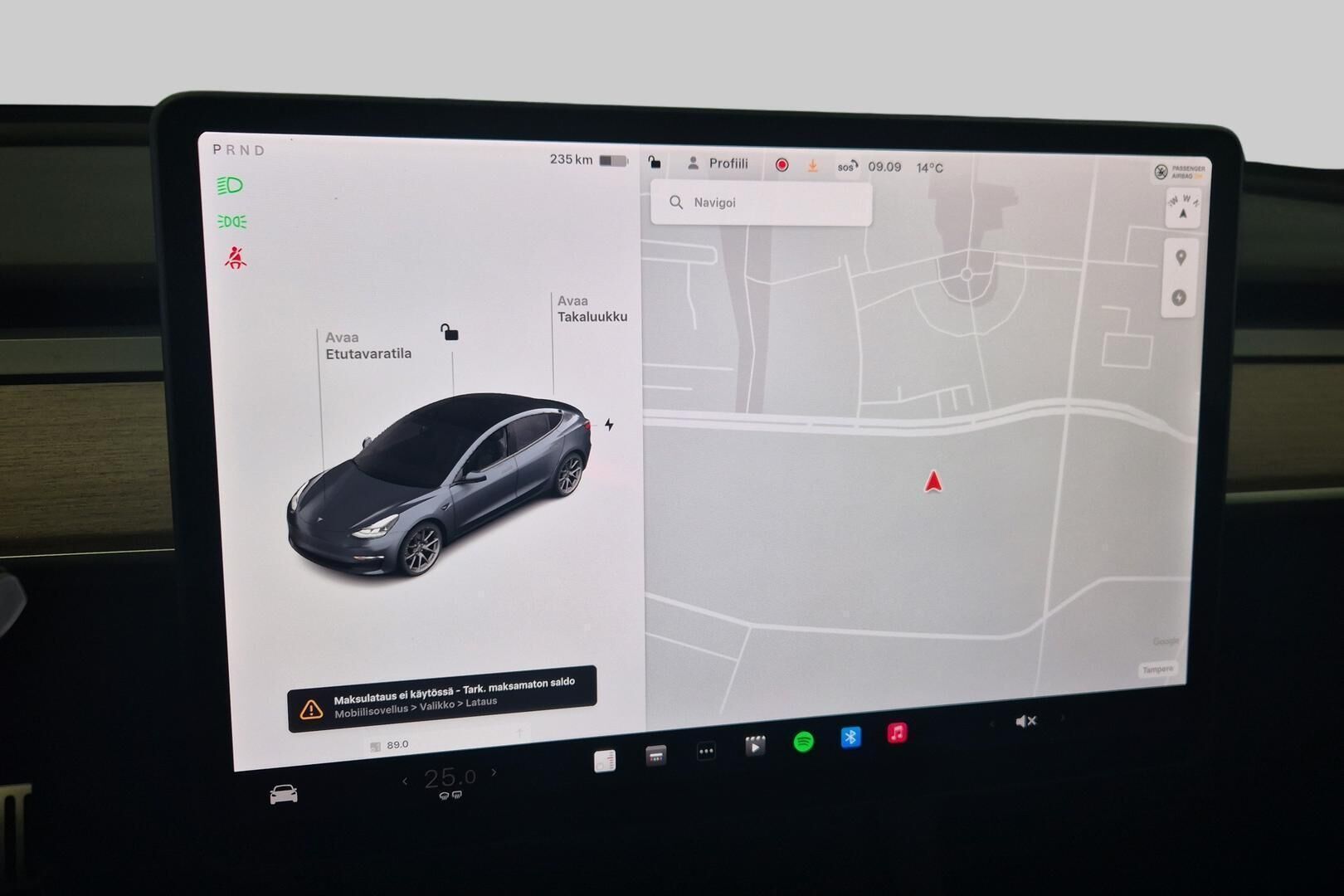Tesla Model 3 iso kuva 13