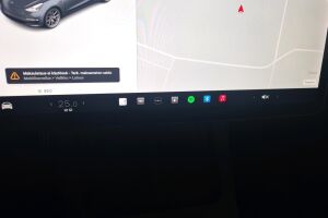 Tesla Model 3 esikatselu 14