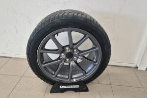 Tesla Model 3 esikatselu 17