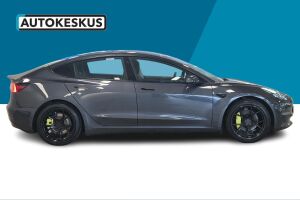 Tesla Model 3 esikatselu 3