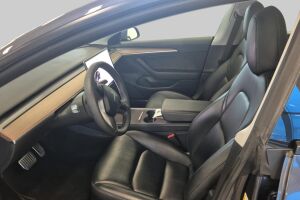 Tesla Model 3 esikatselu 8