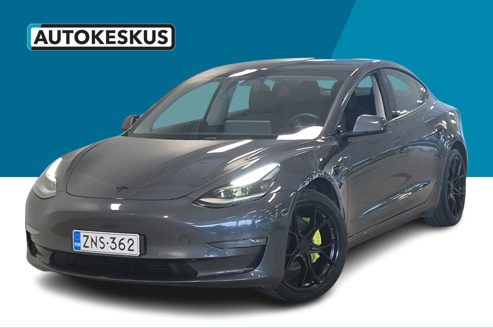 Tesla Model 3 iso kuva 0