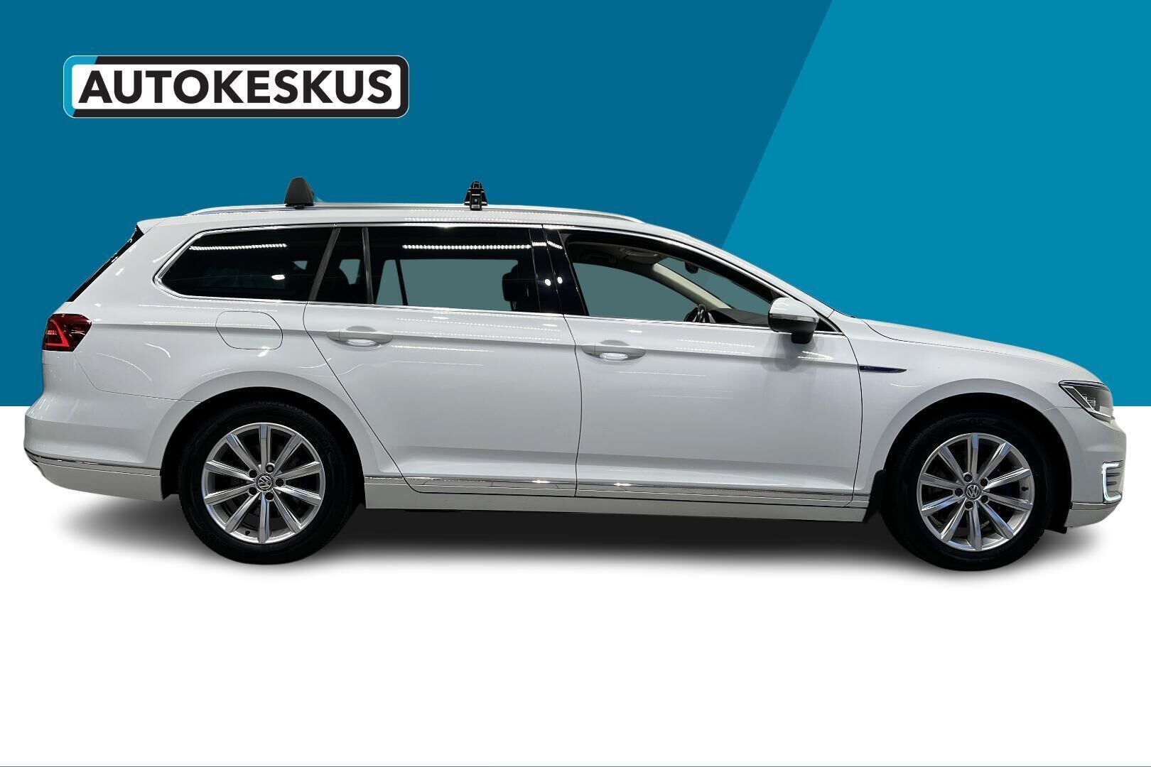 Volkswagen Passat iso kuva 4