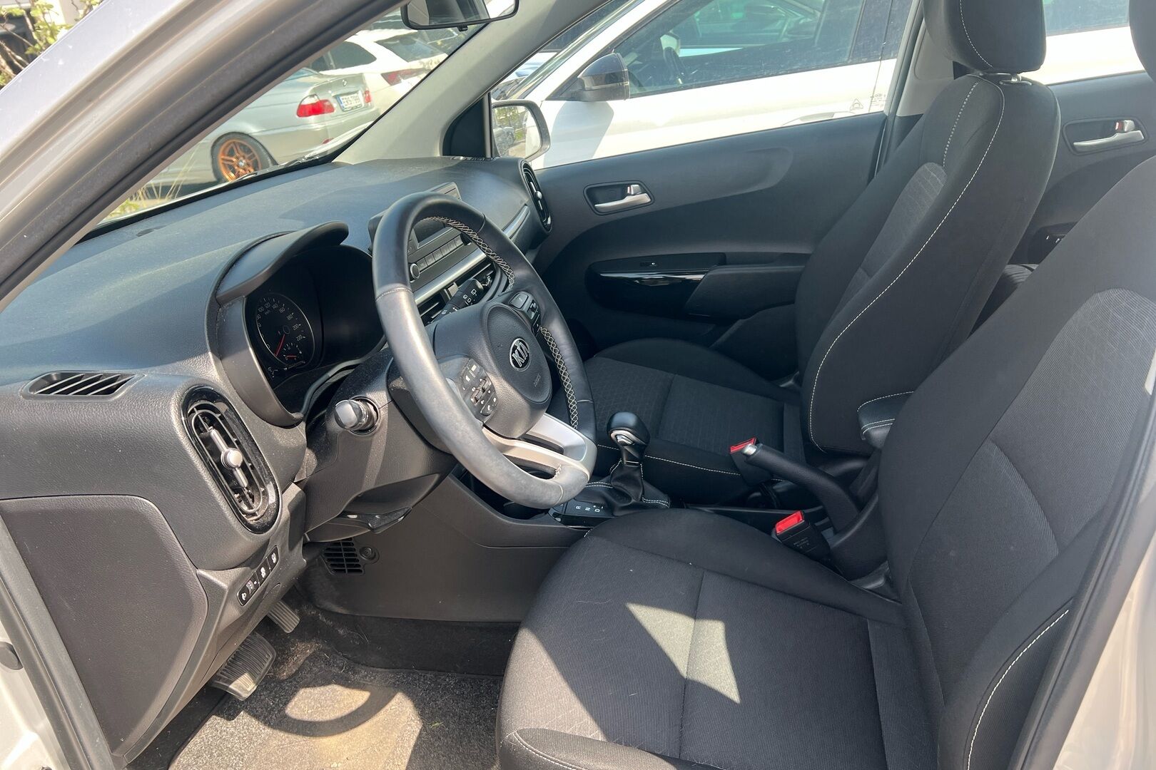 Kia Picanto iso kuva 1