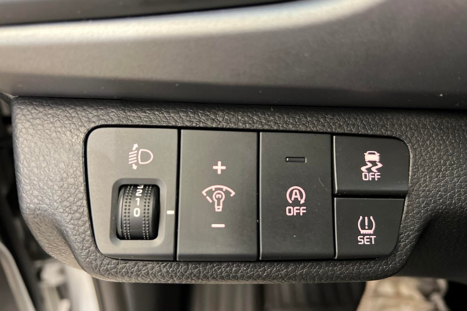 Kia Rio iso kuva 22