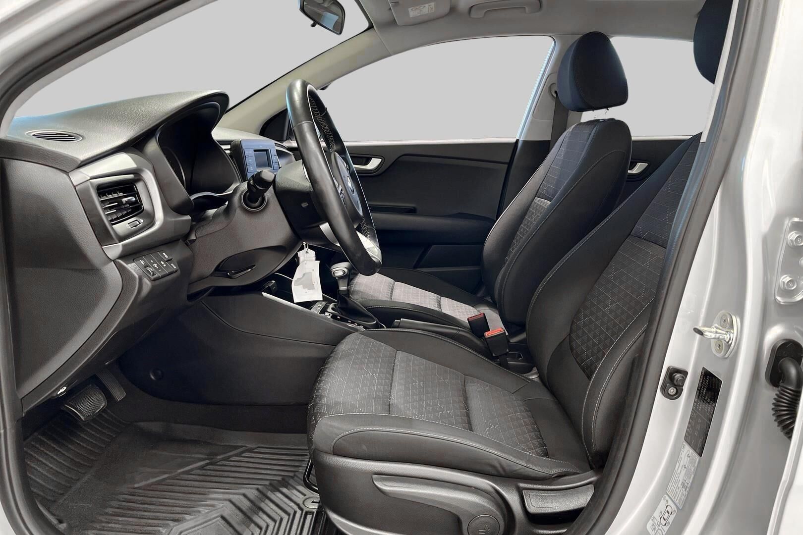 Kia Rio iso kuva 9