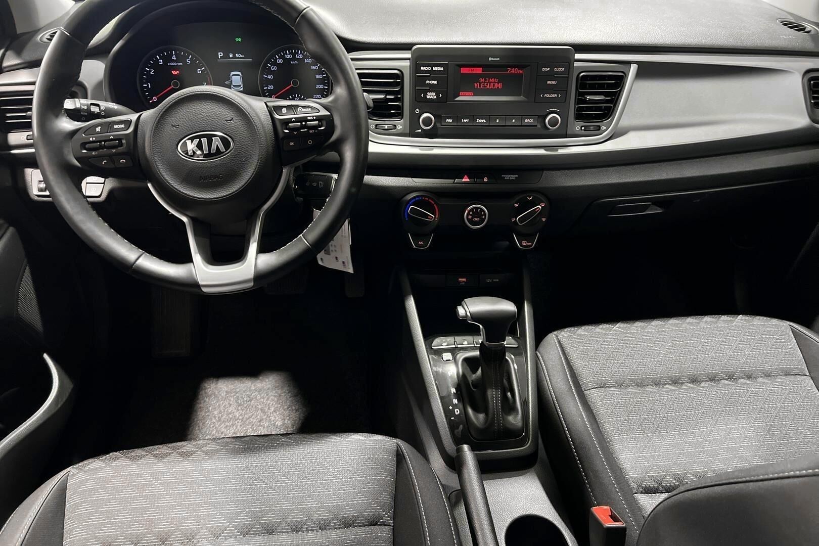 Kia Rio iso kuva 18