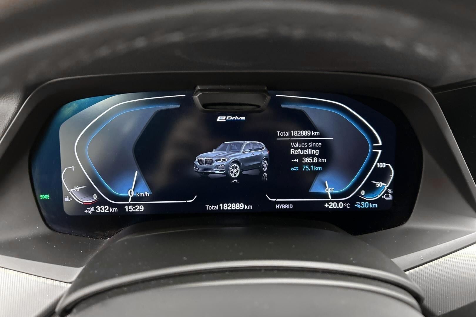 BMW X5 iso kuva 10