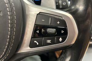 BMW X5 esikatselu 14