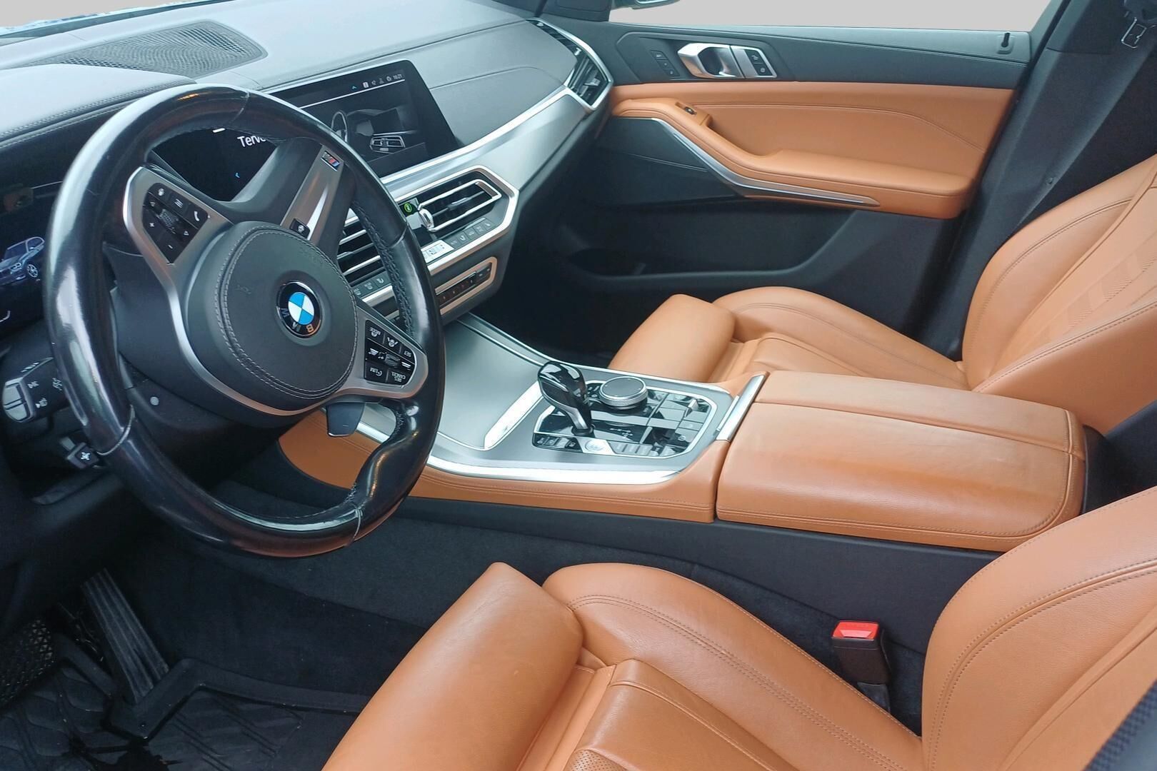 BMW X5 iso kuva 2