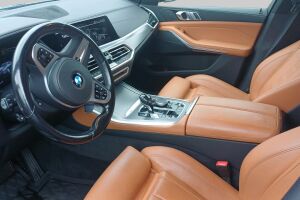 BMW X5 esikatselu 2