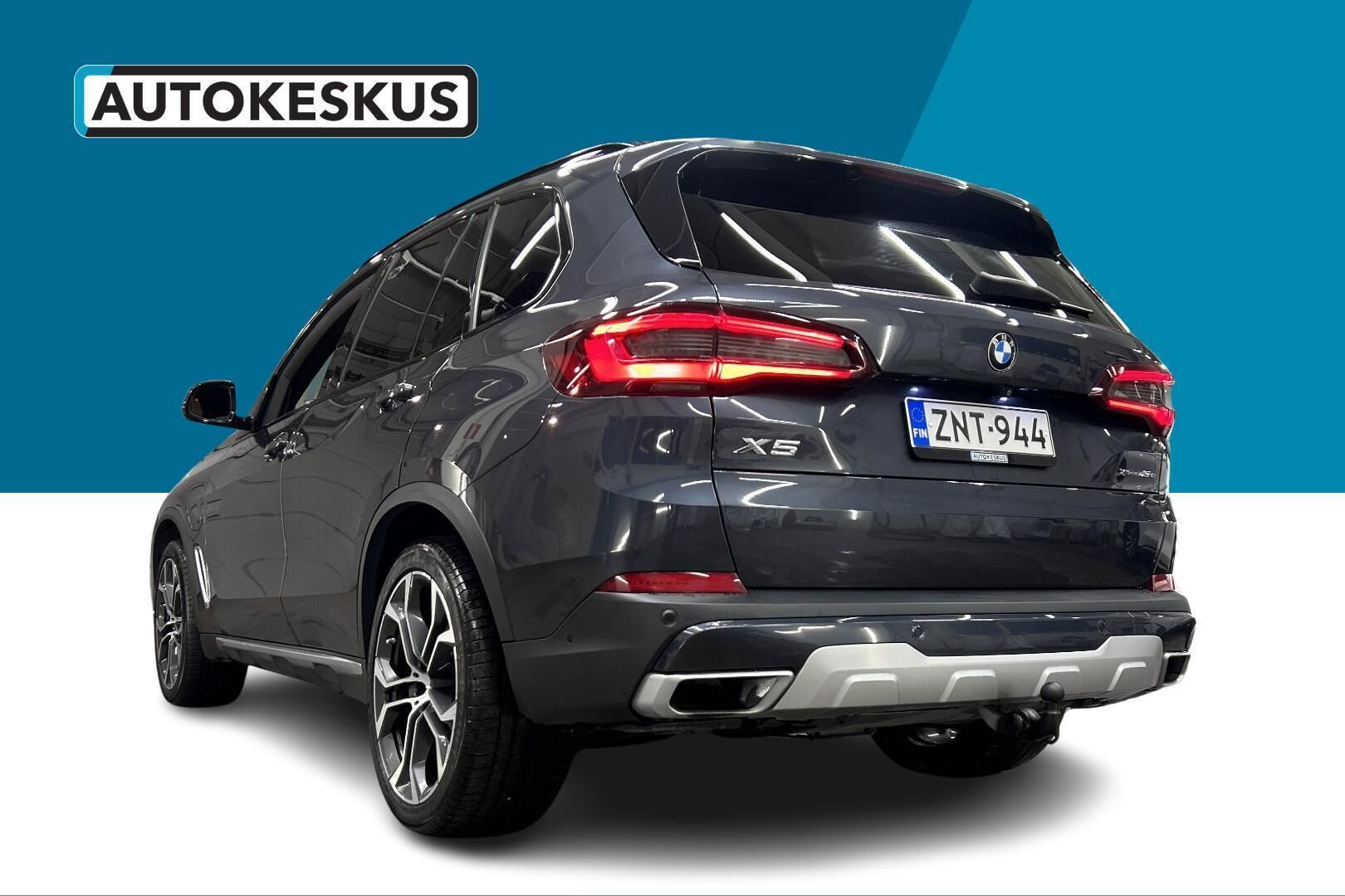 BMW X5 iso kuva 7