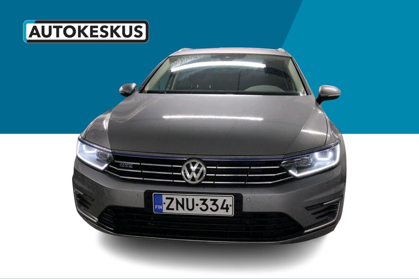 Volkswagen Passat iso kuva 0