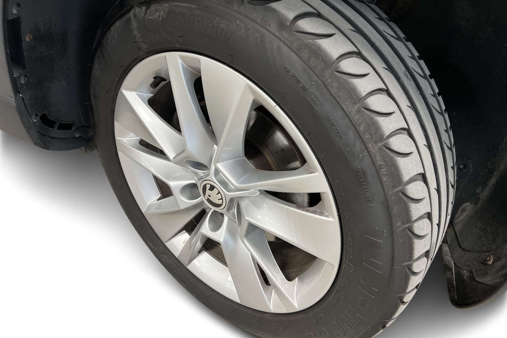 Skoda Karoq iso kuva 13