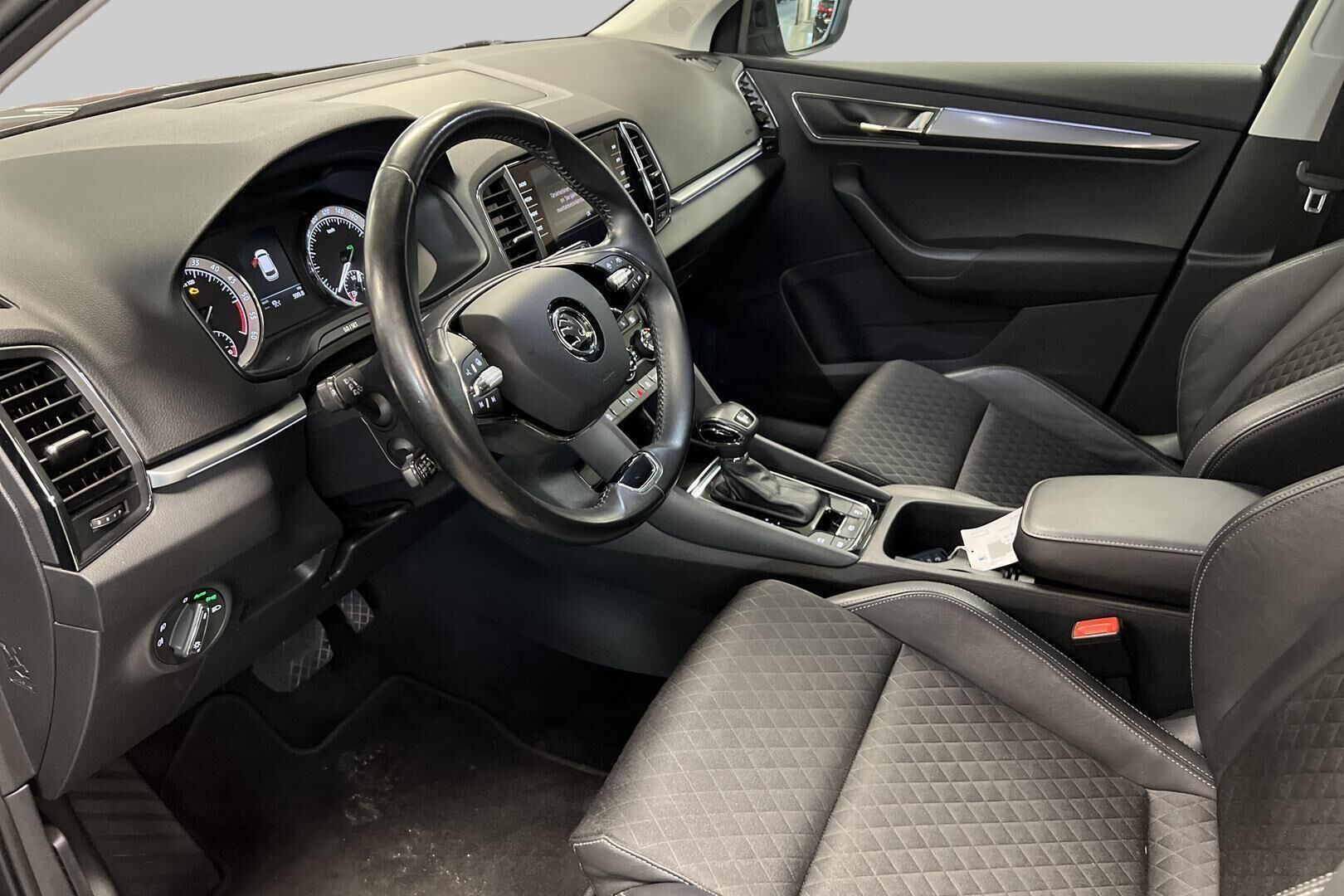 Skoda Karoq iso kuva 9