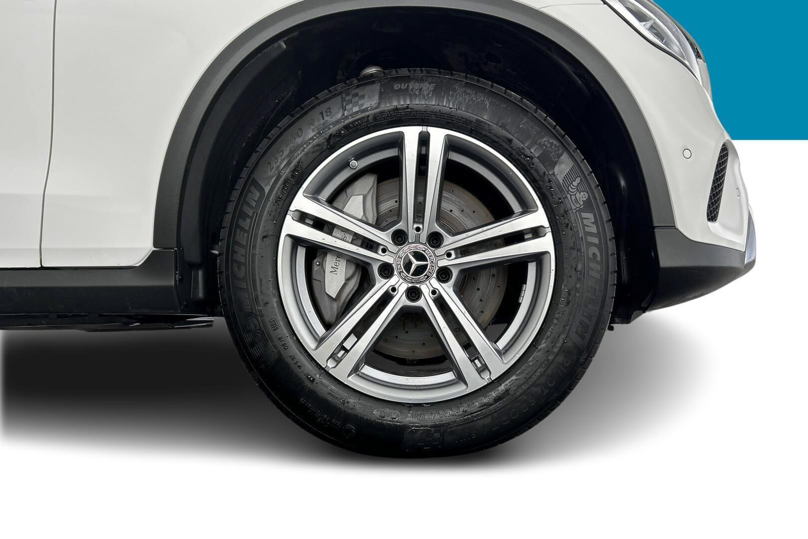 Mercedes-Benz GLC iso kuva 13
