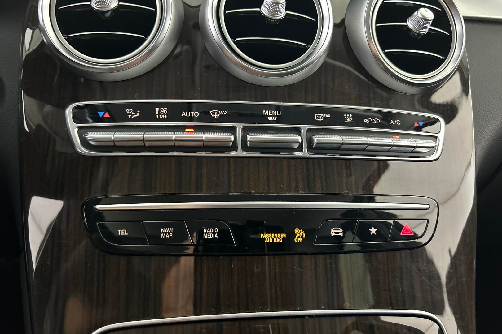 Mercedes-Benz GLC iso kuva 20