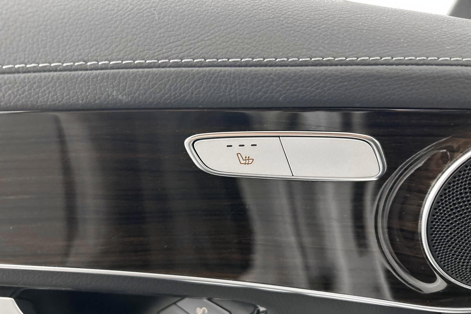 Mercedes-Benz GLC iso kuva 26