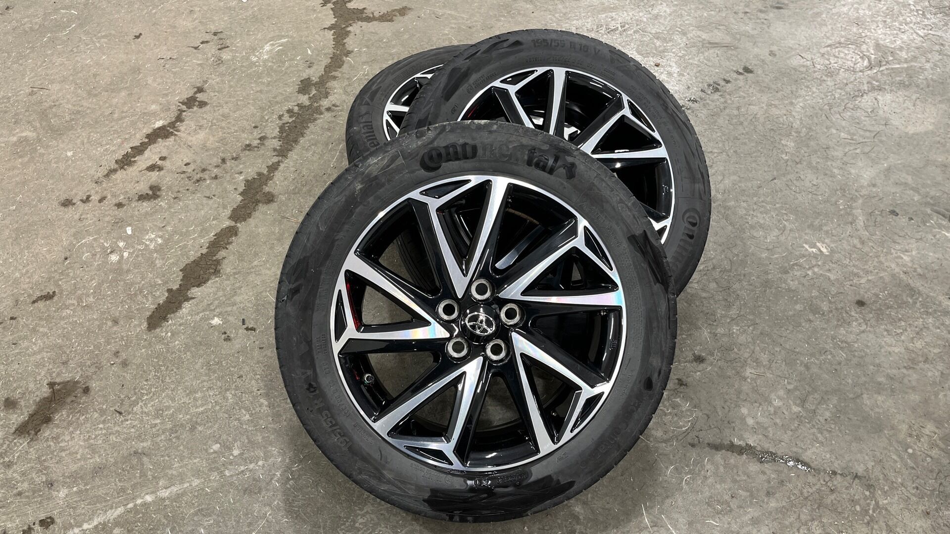 Toyota Yaris iso kuva 18