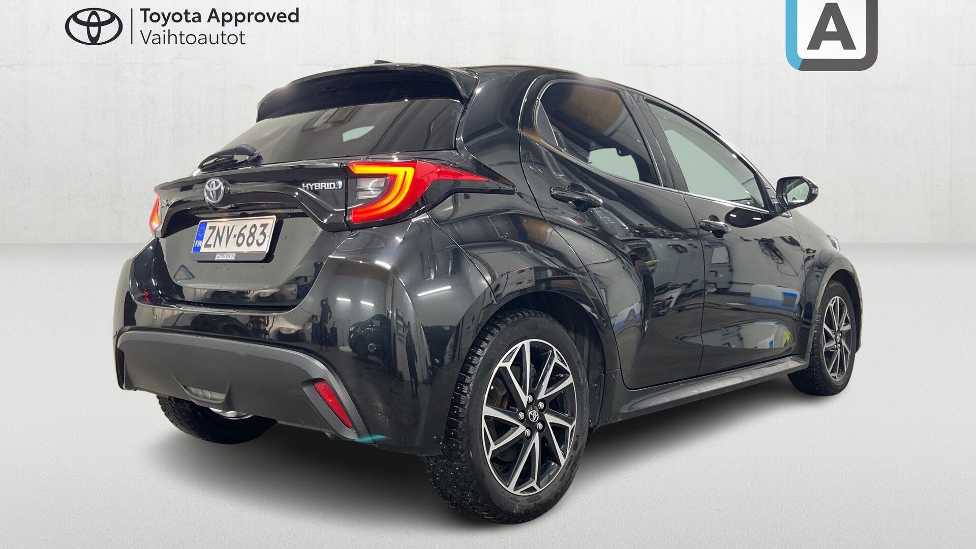 Toyota Yaris iso kuva 4
